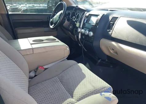 2013 Toyota Tundra Grade 5.7L V8 из США, поврежденный, VIN 5TFEY5F15DX135337